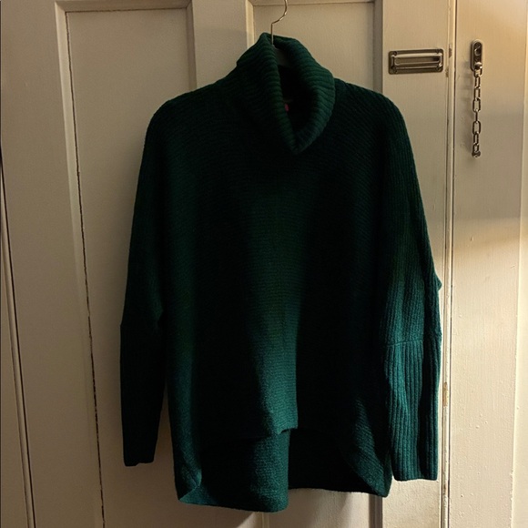 Vince Camuto Sweaters - Vince Camuto Dark Green Turtleneck Sweater